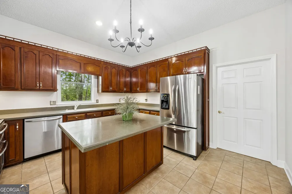 3198 Harrietts Bluff RD Woodbine, GA 31569