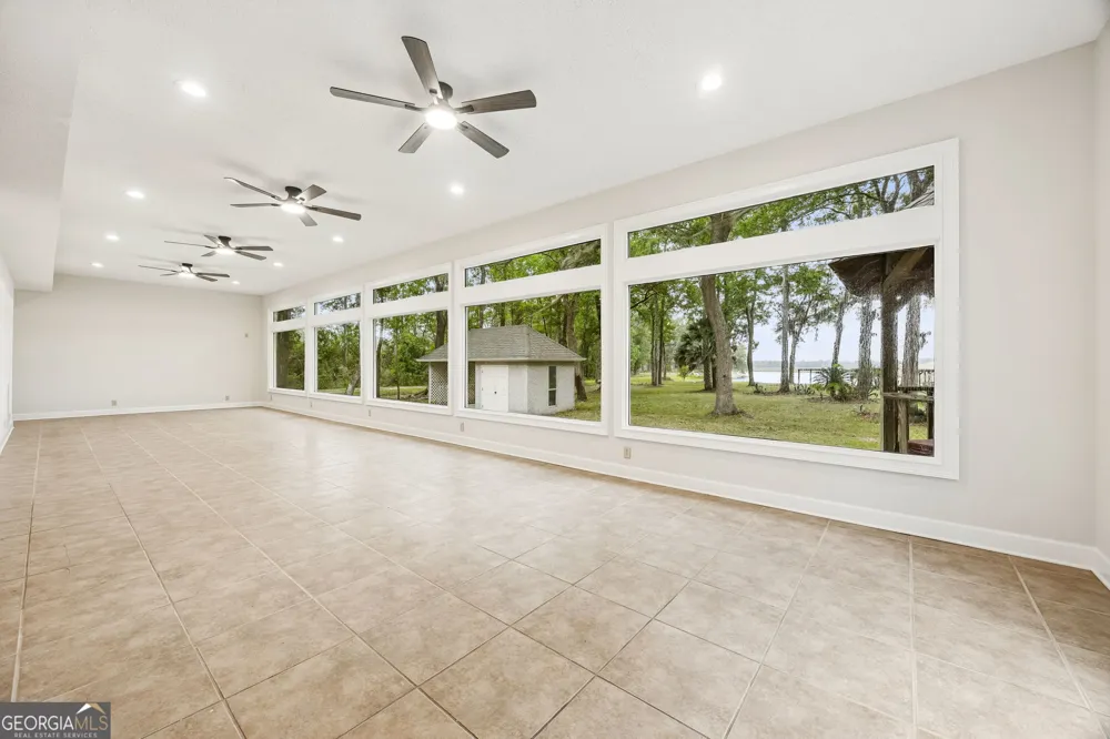 3198 Harrietts Bluff RD Woodbine, GA 31569