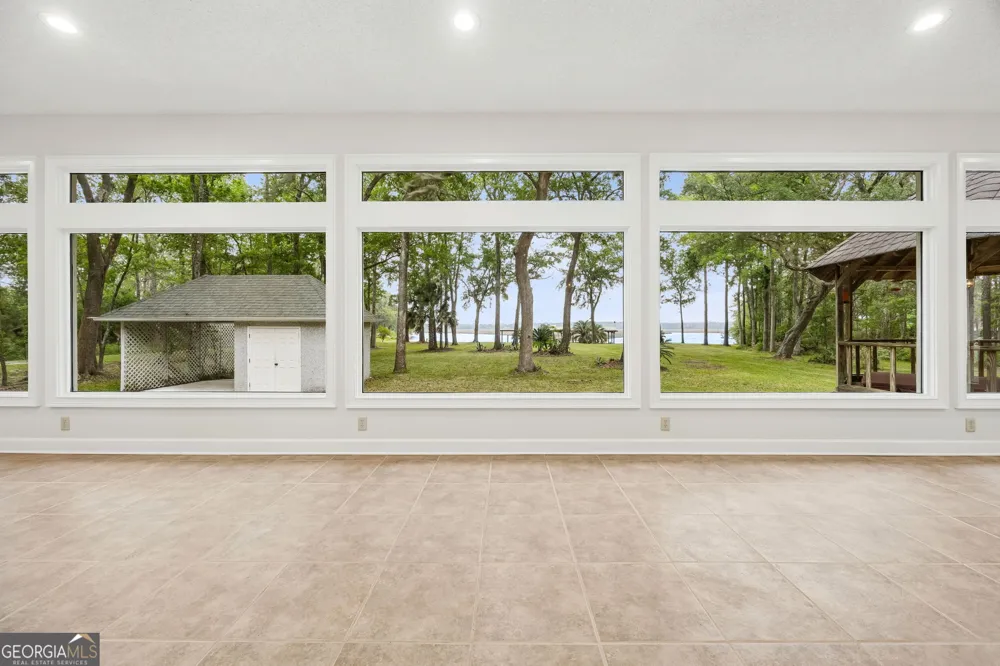 3198 Harrietts Bluff RD Woodbine, GA 31569