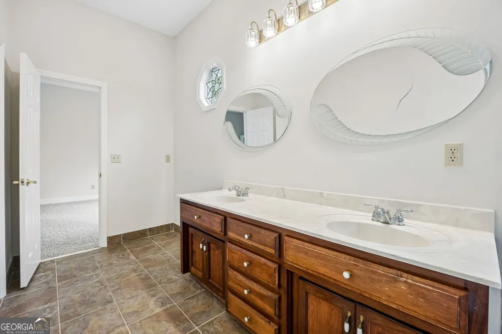 3198 Harrietts Bluff RD Woodbine, GA 31569