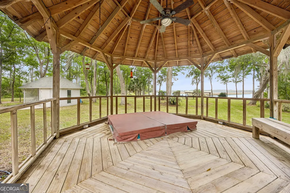 3198 Harrietts Bluff RD Woodbine, GA 31569