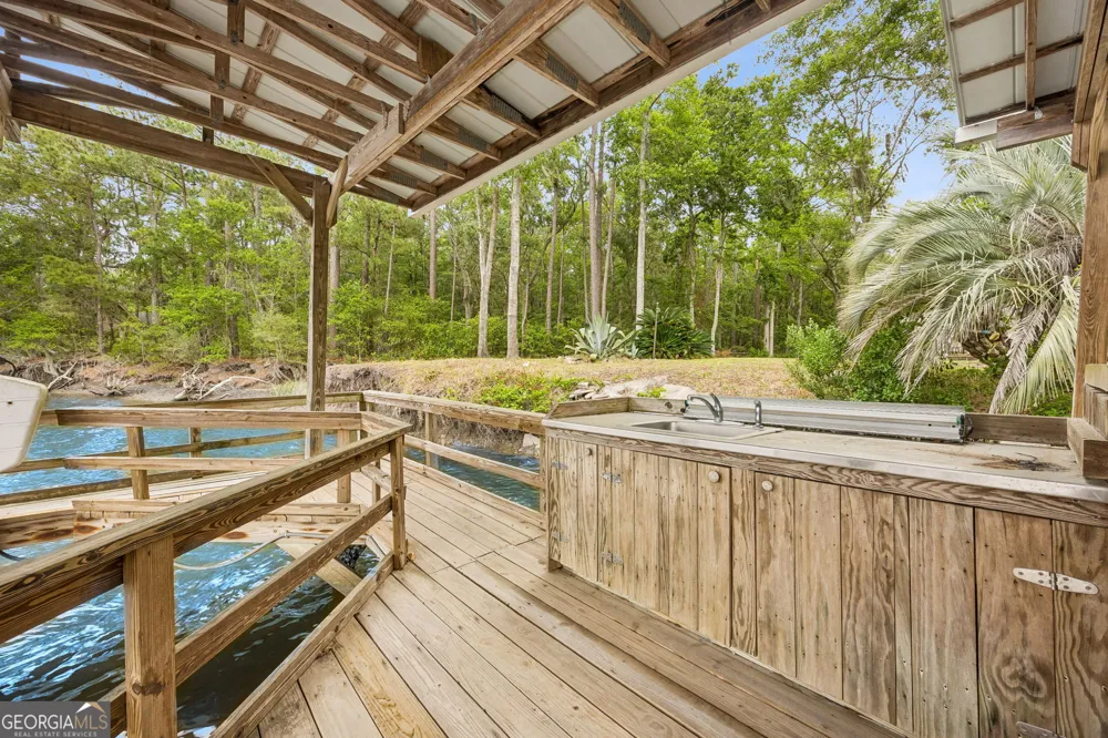 3198 Harrietts Bluff RD Woodbine, GA 31569