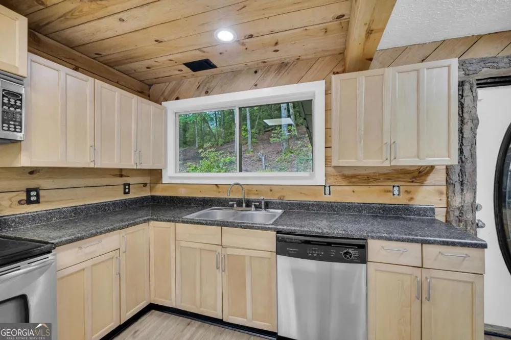 110 Wilderness End Clarkesville, GA 30523