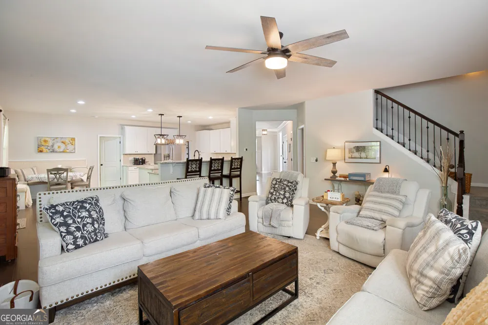 8455 Post Oak LN Gainesville, GA 30506