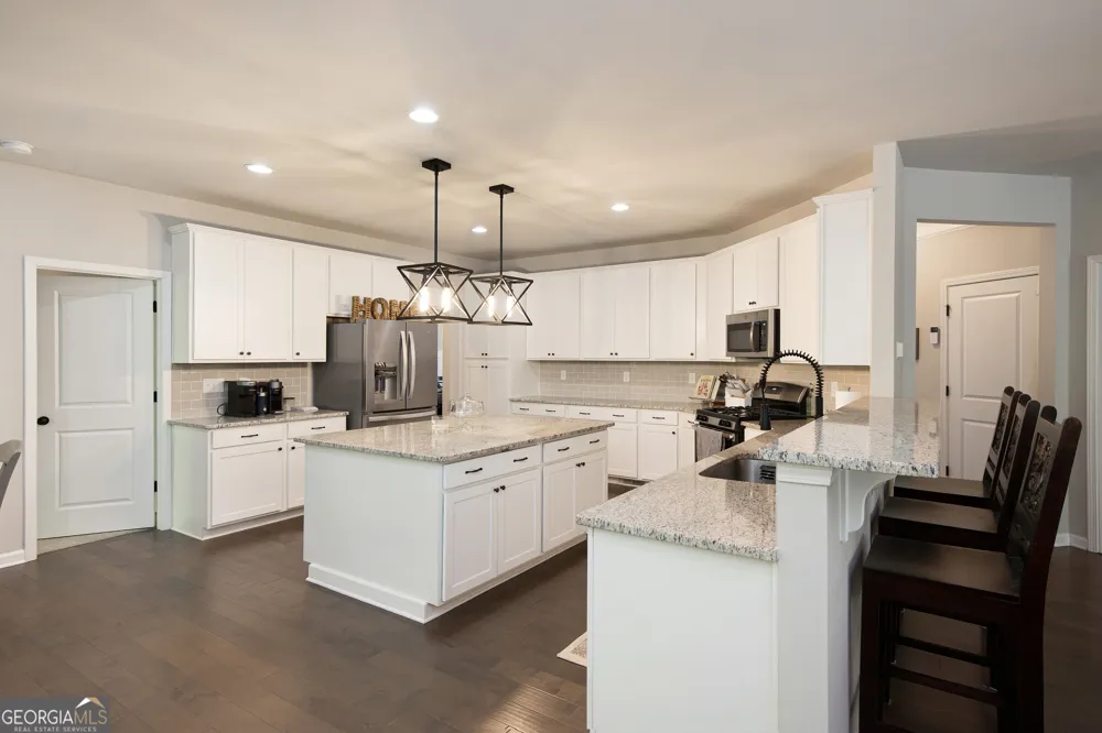 8455 Post Oak LN Gainesville, GA 30506