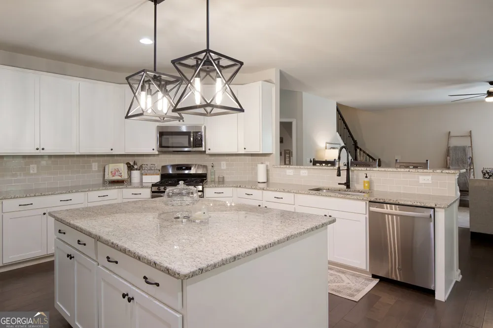 8455 Post Oak LN Gainesville, GA 30506