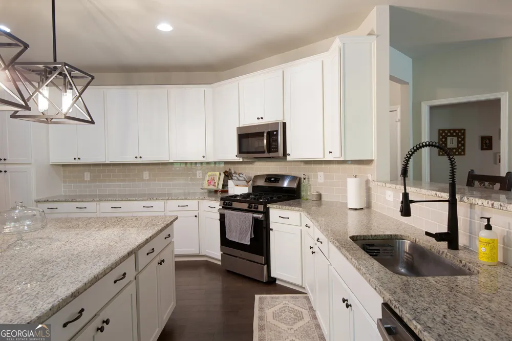 8455 Post Oak LN Gainesville, GA 30506