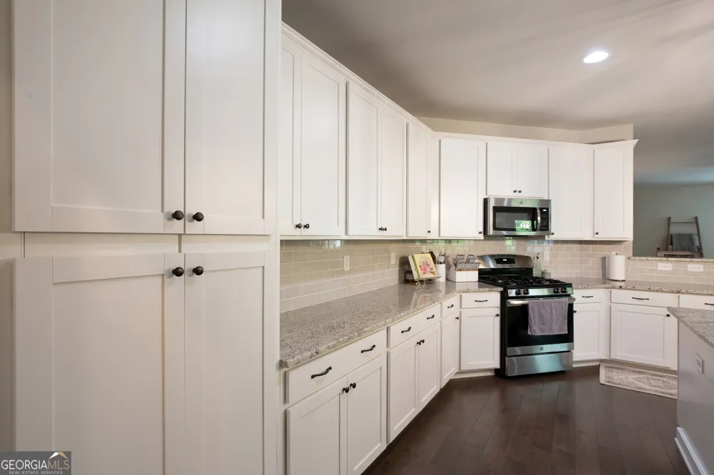 8455 Post Oak LN Gainesville, GA 30506