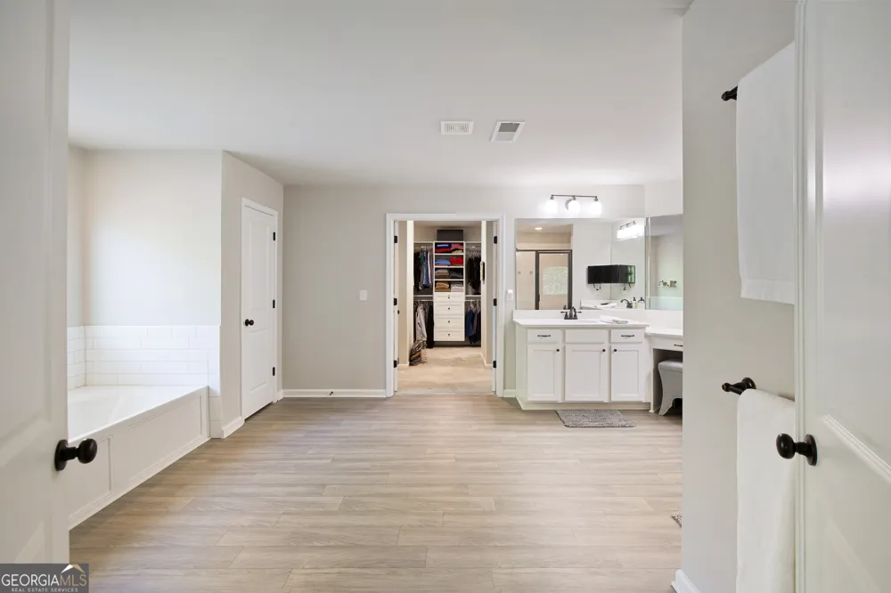 8455 Post Oak LN Gainesville, GA 30506