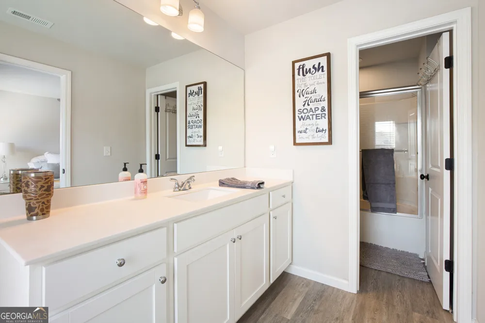 8455 Post Oak LN Gainesville, GA 30506