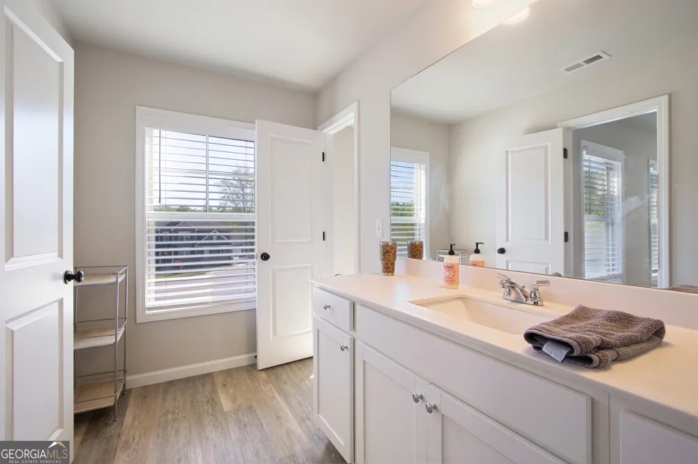 8455 Post Oak LN Gainesville, GA 30506