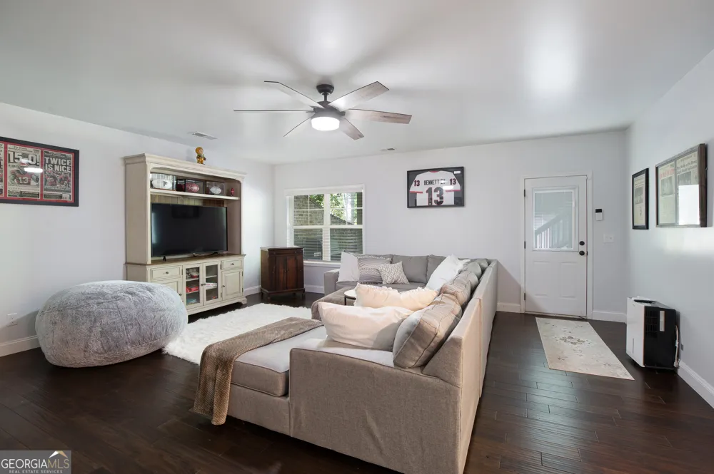 8455 Post Oak LN Gainesville, GA 30506