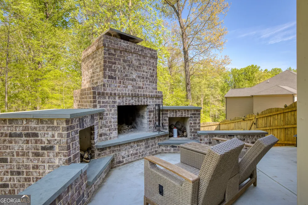 8455 Post Oak LN Gainesville, GA 30506