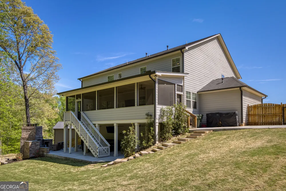 8455 Post Oak LN Gainesville, GA 30506
