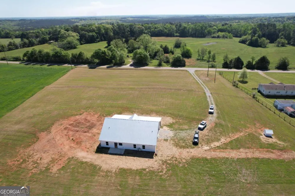 825 New Town Church RD Carlton, GA 30627