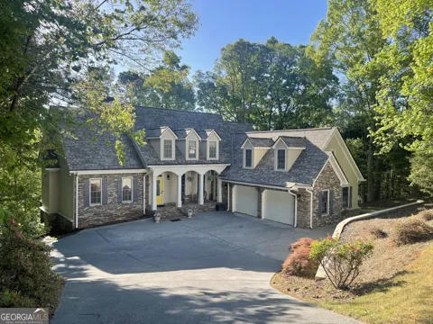 31 Rocky CIR NE