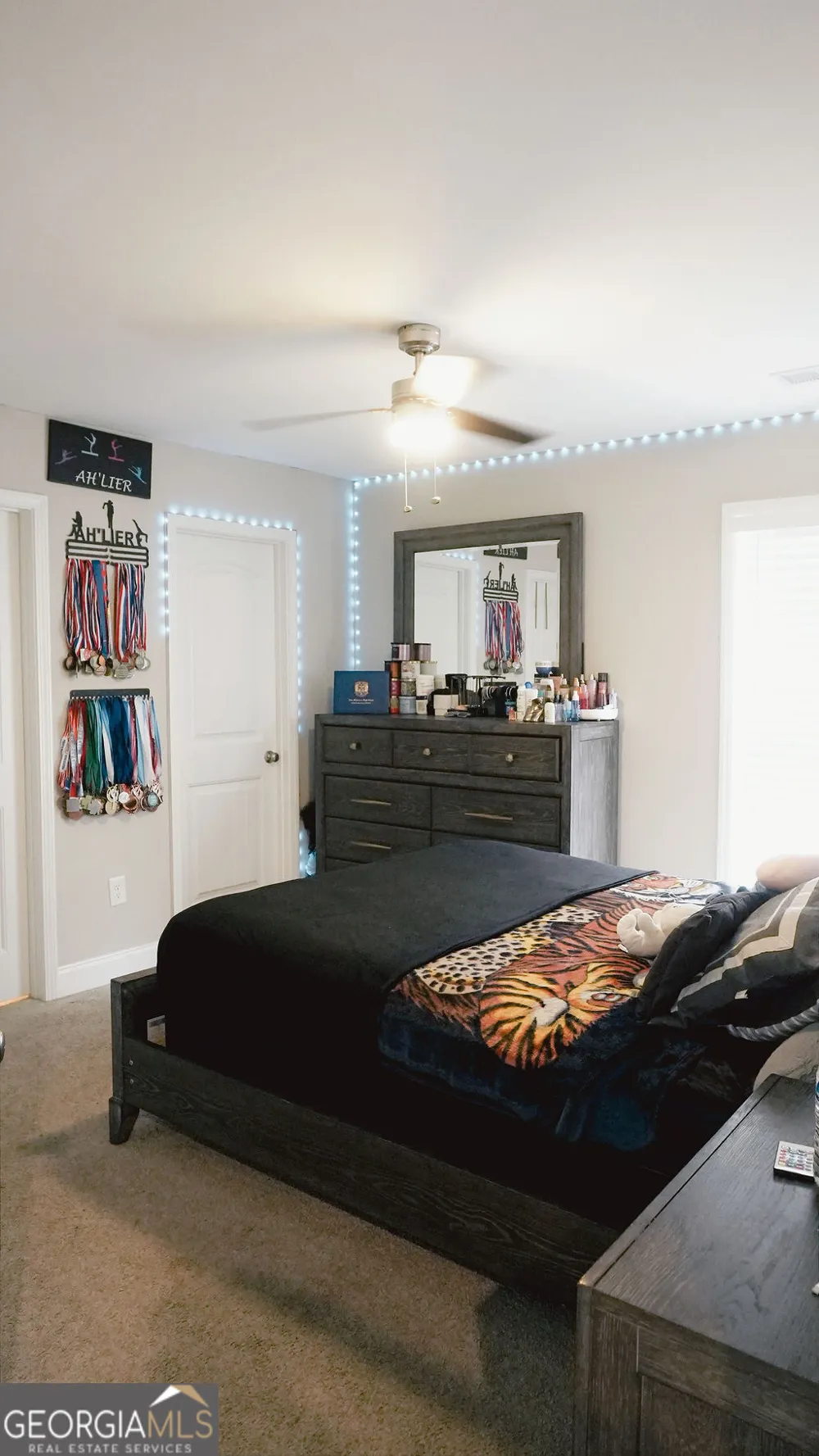 4924 Creekside LN Powder Springs, GA 30127