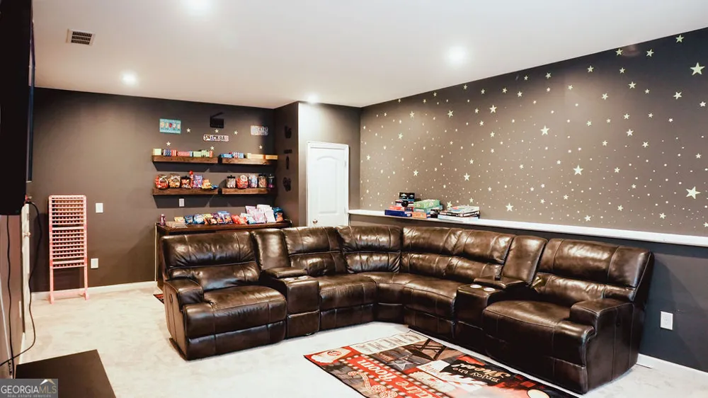 4924 Creekside LN Powder Springs, GA 30127