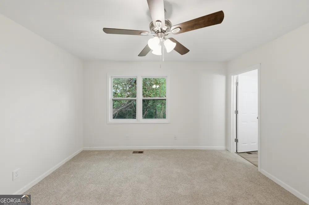 2050 Lenoa LN Austell, GA 30106