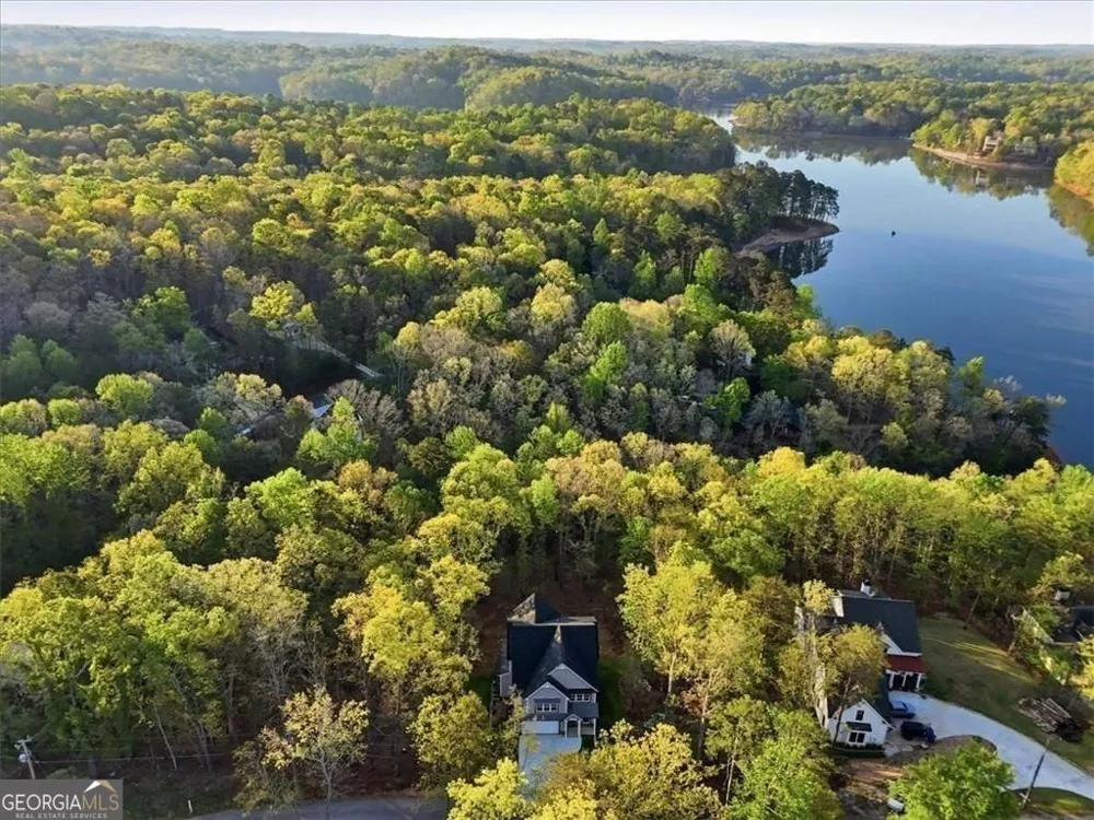 7711 Elm CIR Murrayville, GA 30564