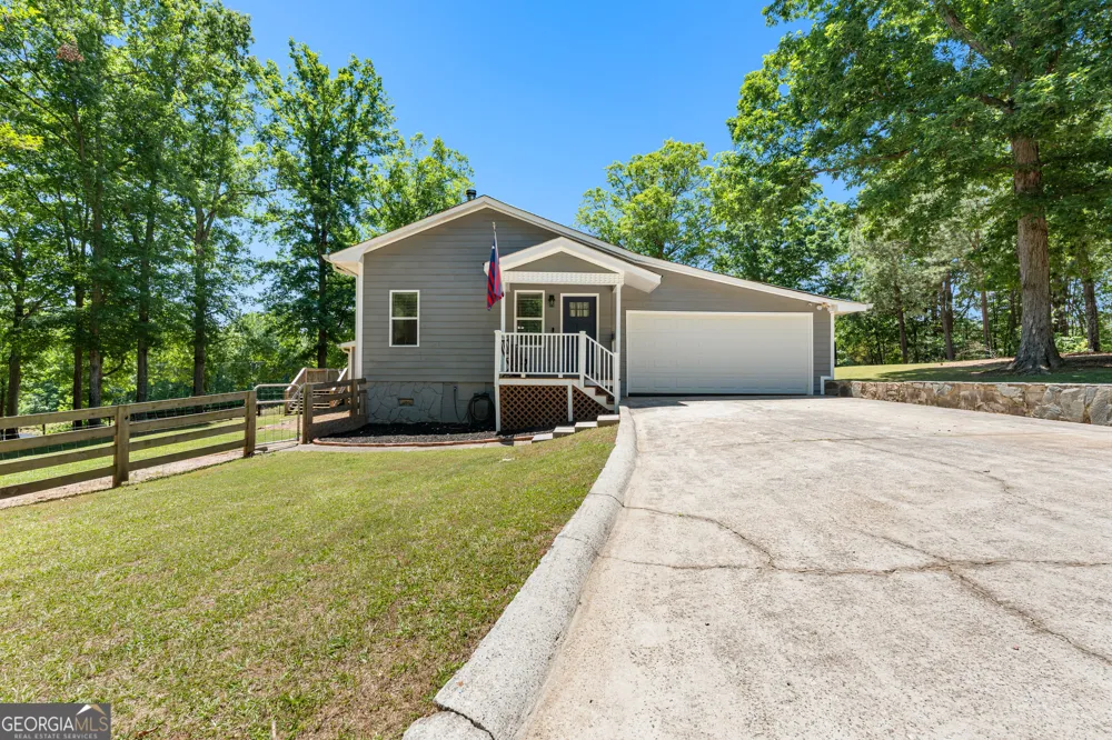 2086 Bethlehem Church RD Grantville, GA 30220