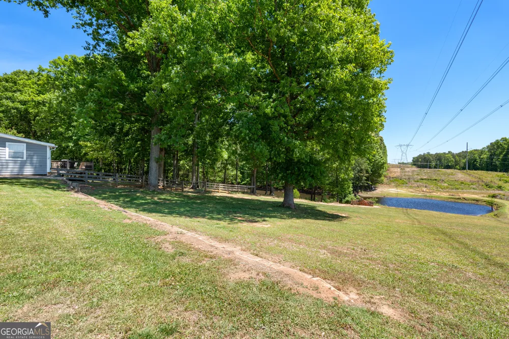 2086 Bethlehem Church RD Grantville, GA 30220