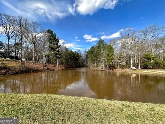 2086 Bethlehem Church RD Grantville, GA 30220