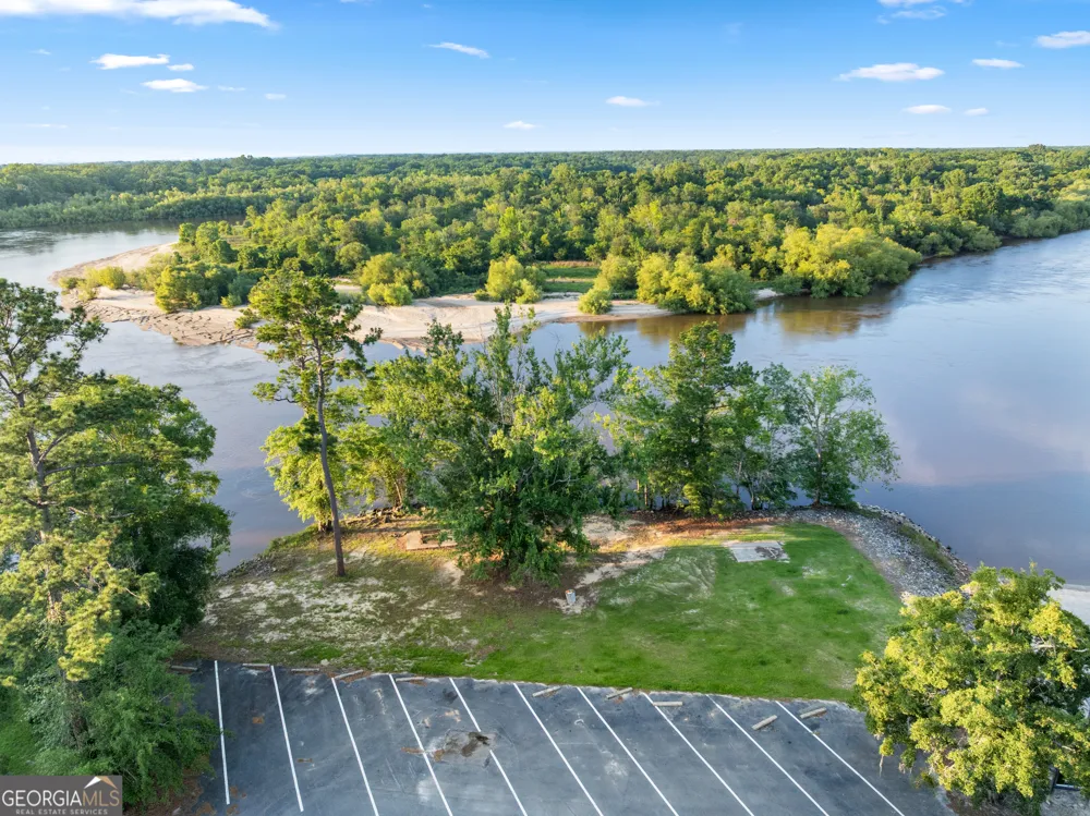 0 River Loop RD Baxley, GA 31513