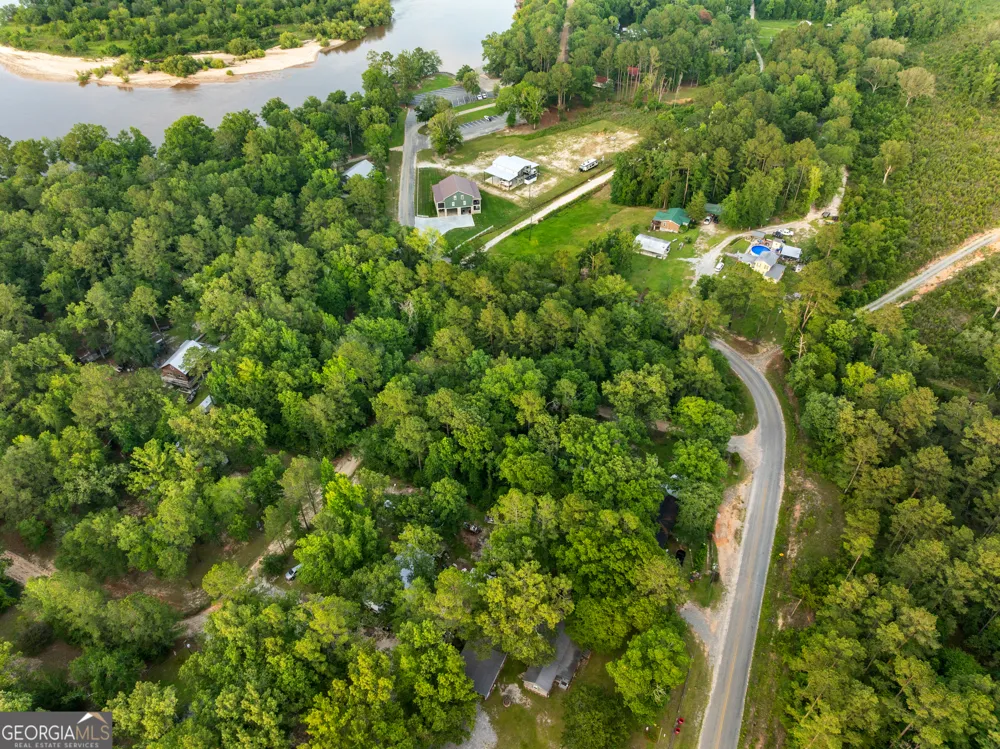 0 River Loop RD Baxley, GA 31513