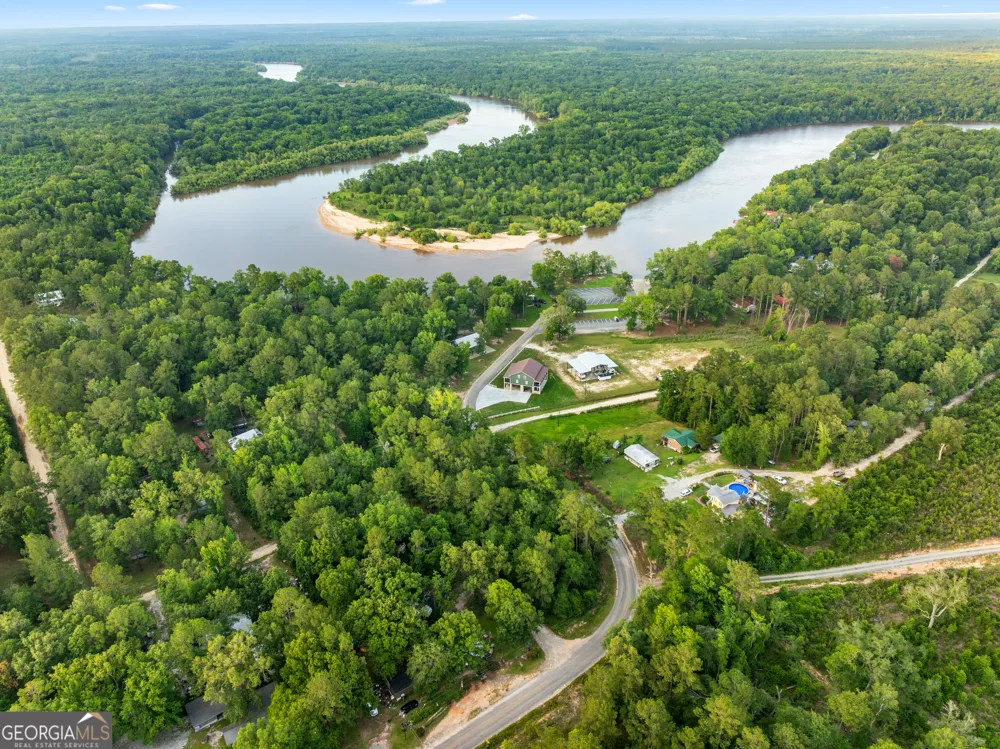 0 River Loop RD Baxley, GA 31513