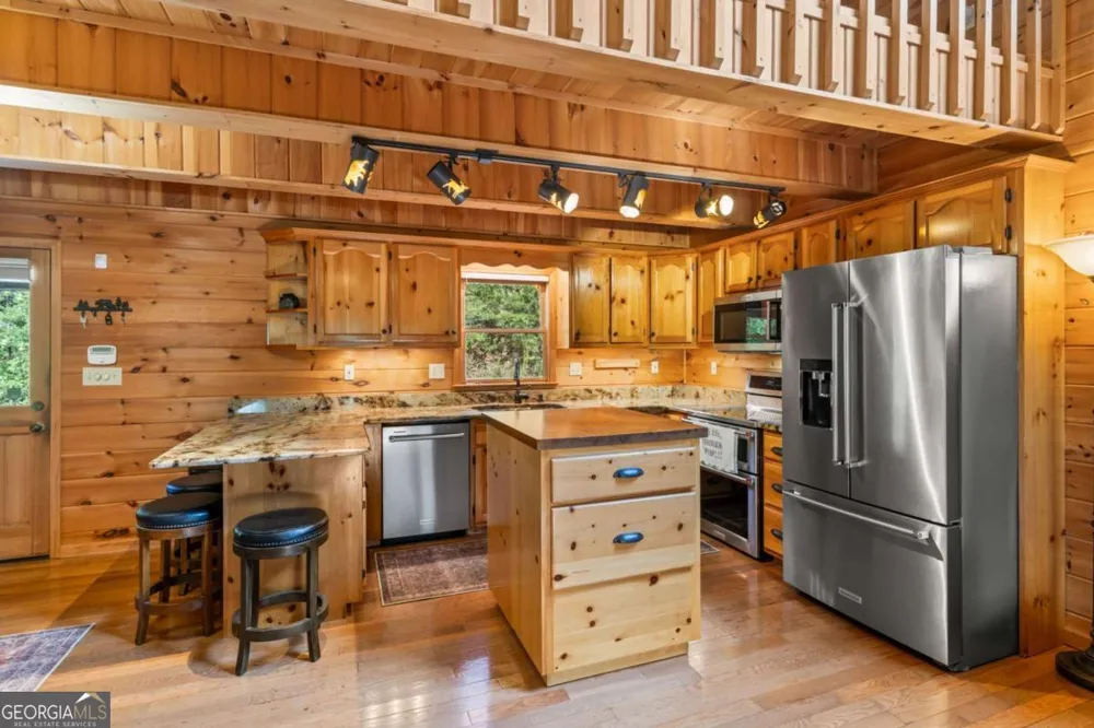 547 Echo RD Morganton, GA 30560