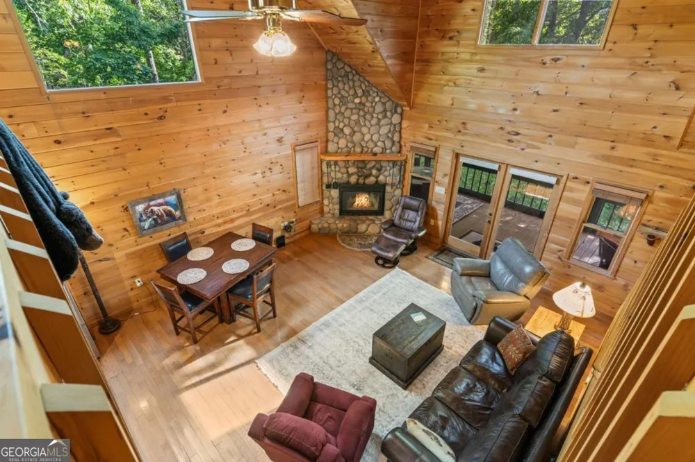 547 Echo RD Morganton, GA 30560