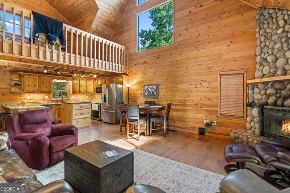 547 Echo RD Morganton, GA 30560