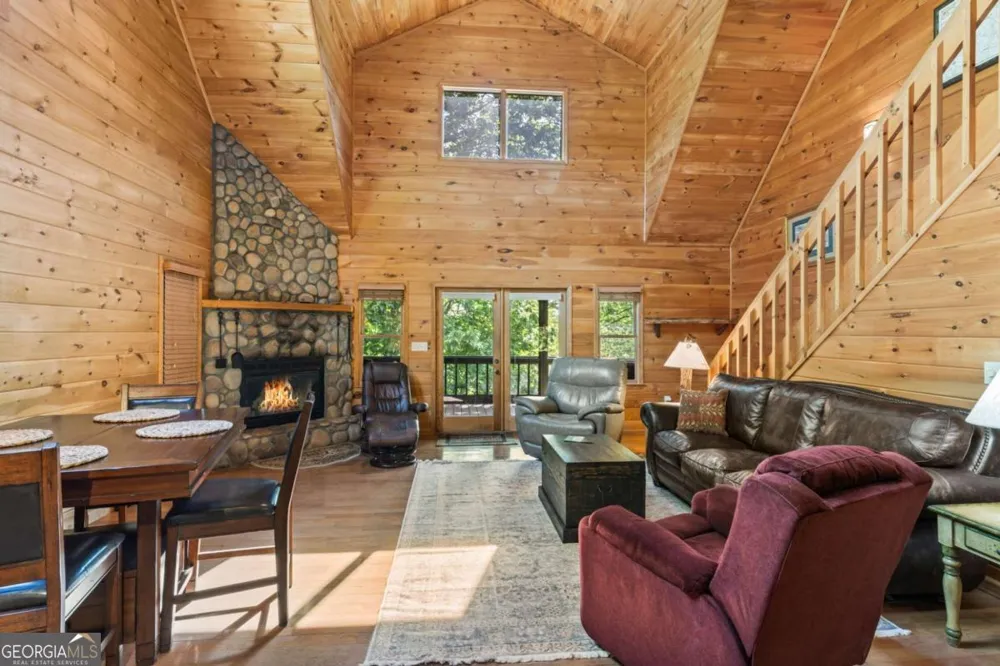 547 Echo RD Morganton, GA 30560