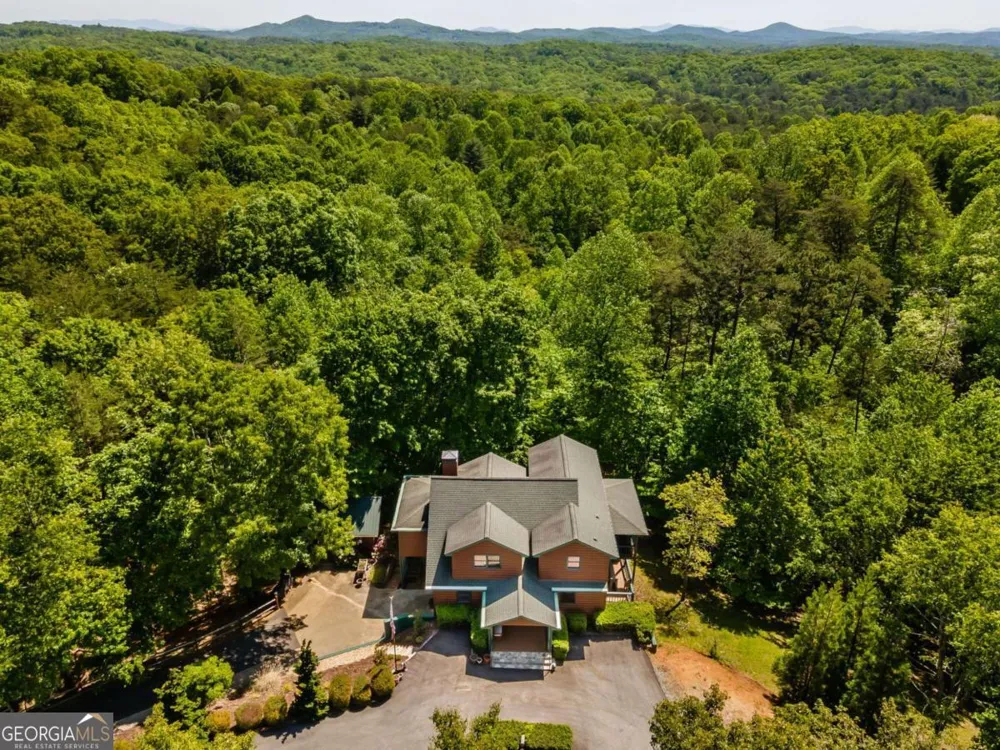 547 Echo RD Morganton, GA 30560
