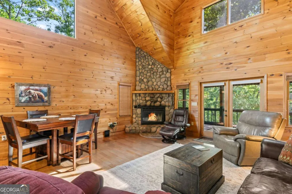547 Echo RD Morganton, GA 30560