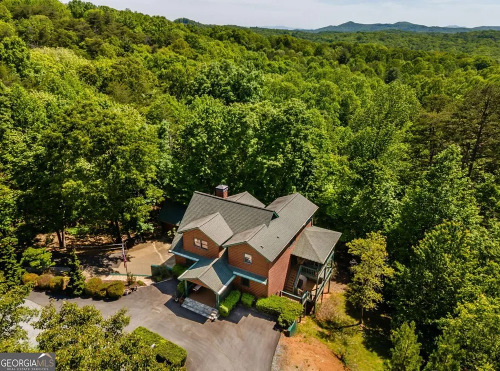 547 Echo RD Morganton, GA 30560