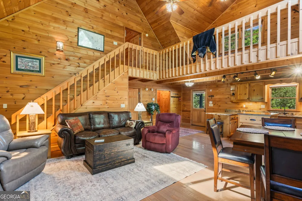 547 Echo RD Morganton, GA 30560