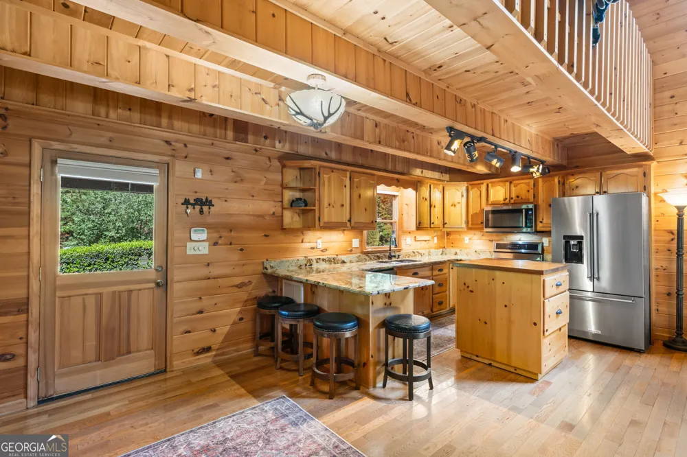 547 Echo RD Morganton, GA 30560