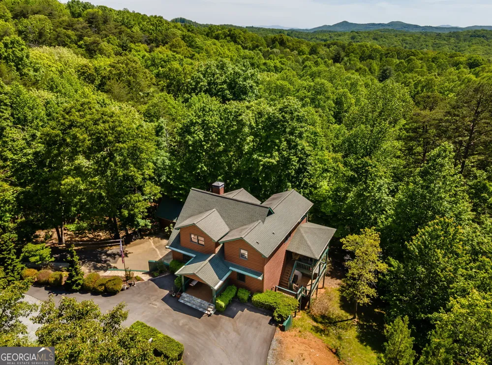 547 Echo RD Morganton, GA 30560