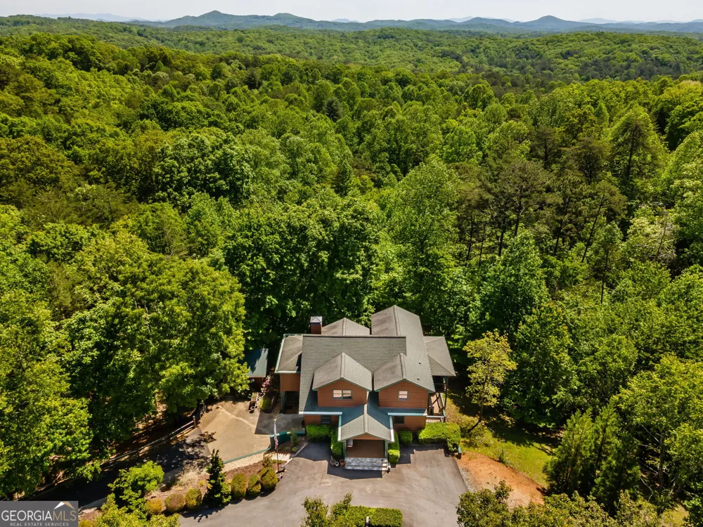 547 Echo RD Morganton, GA 30560