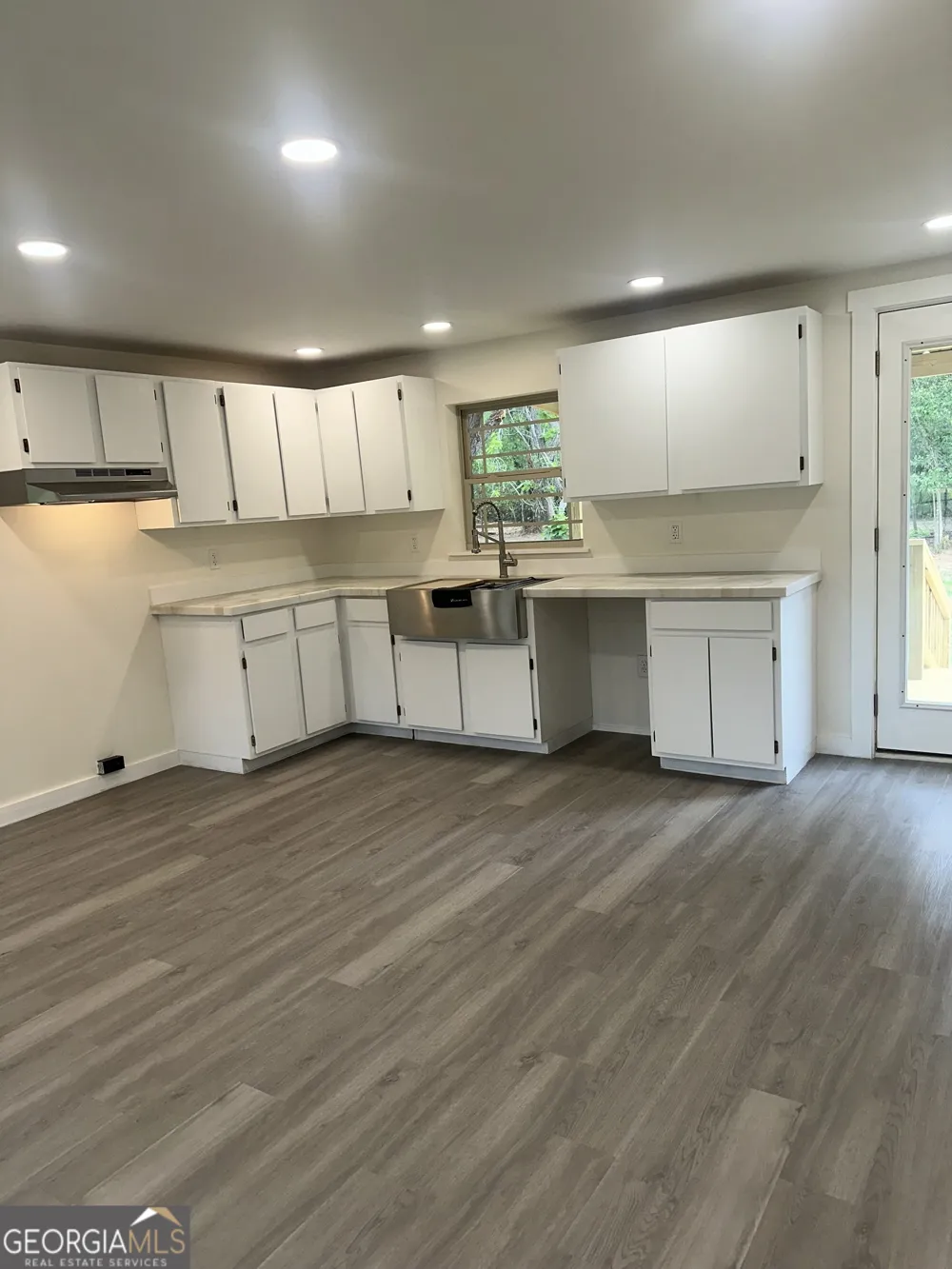 247 Mamie Graham RD East Dublin, GA 31027