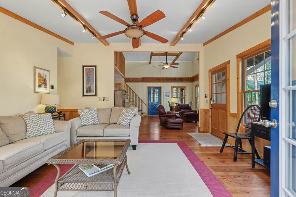 82 Buckeye LN Clayton, GA 30525