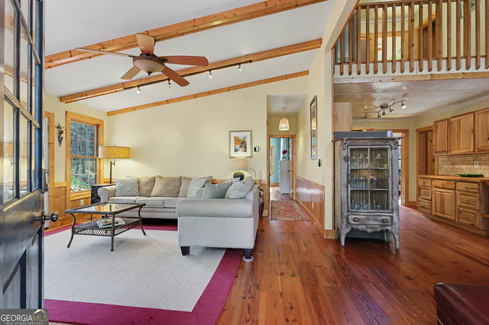 82 Buckeye LN Clayton, GA 30525
