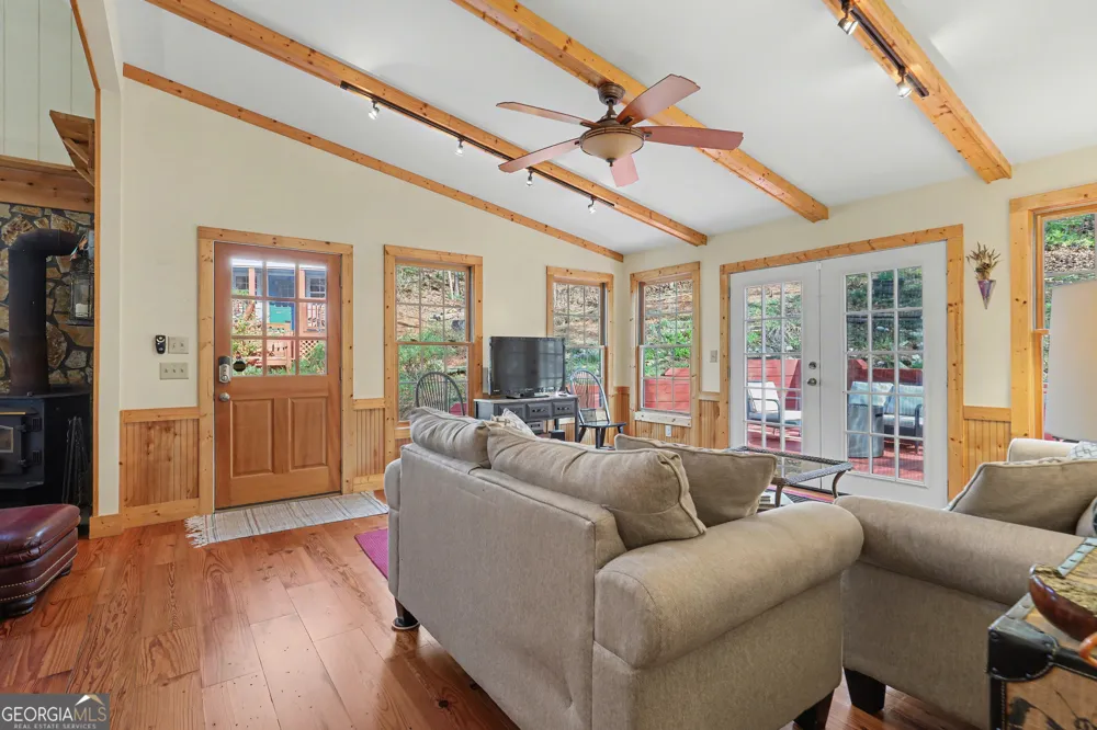 82 Buckeye LN Clayton, GA 30525