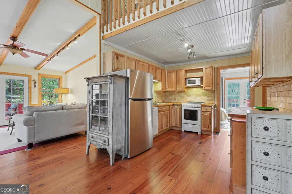 82 Buckeye LN Clayton, GA 30525