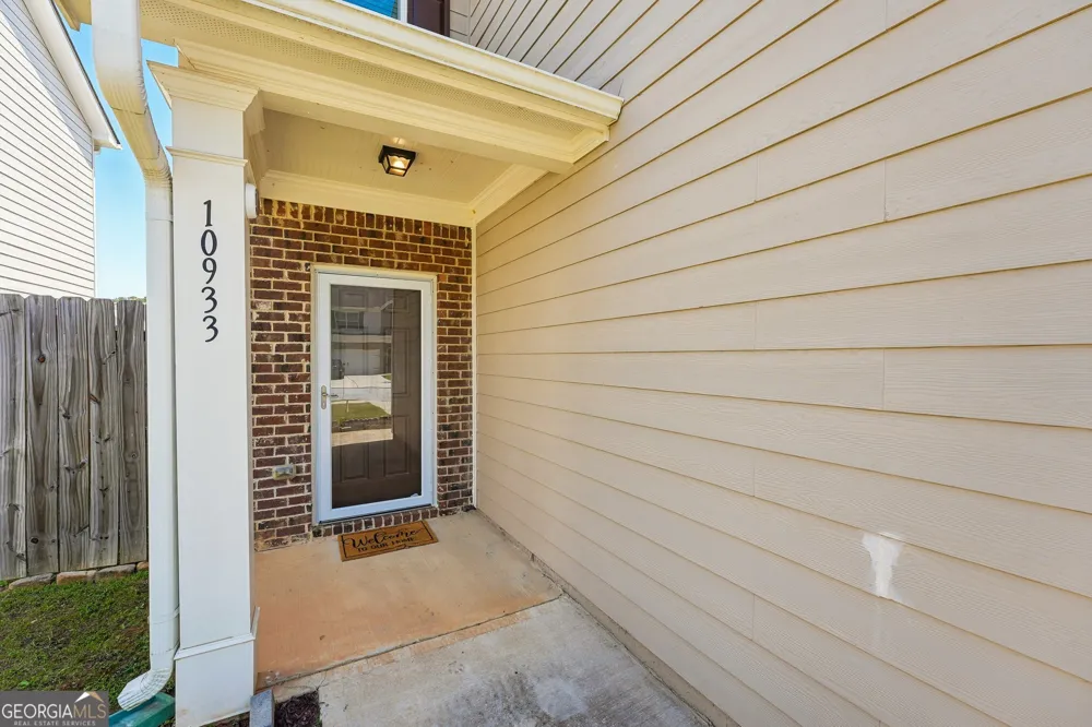 10933 Wheeler TRCE Hampton, GA 30228
