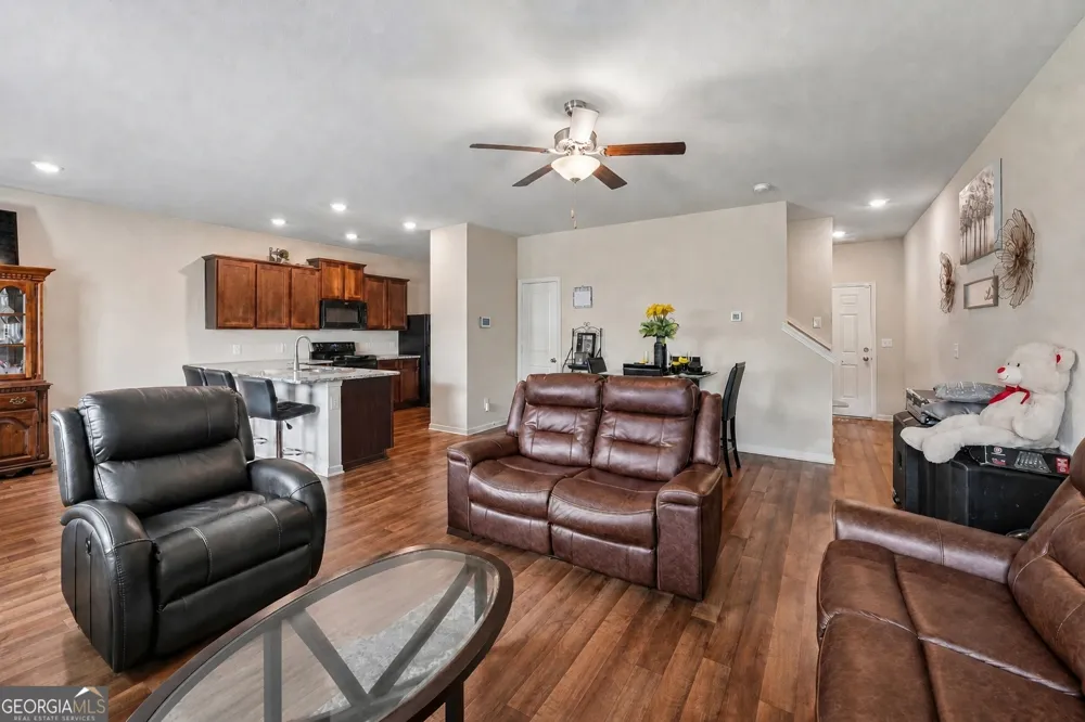 10933 Wheeler TRCE Hampton, GA 30228