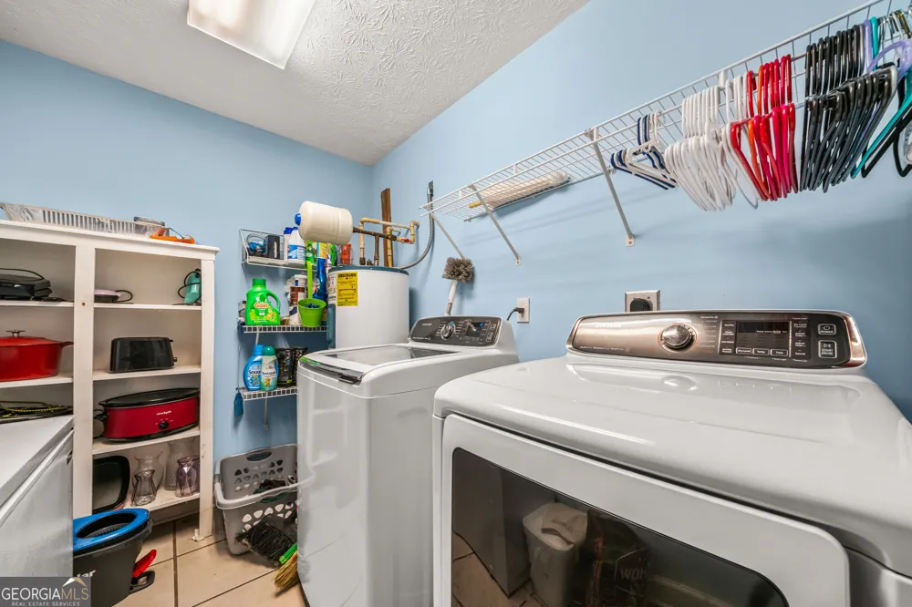 530 Pleasant Valley RD SE Silver Creek, GA 30173