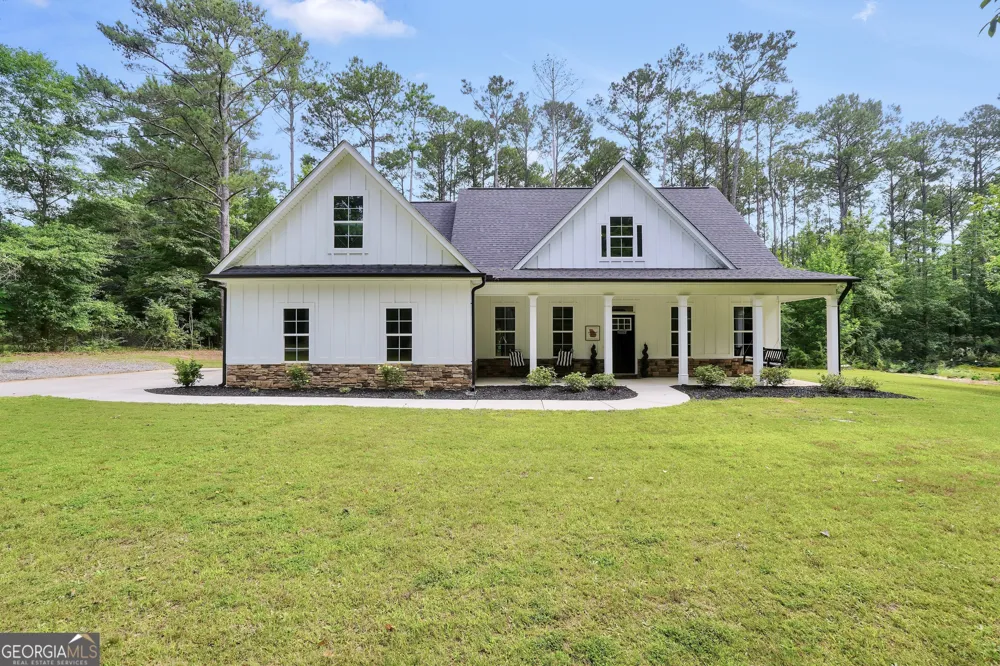 1577 Stark RD Jackson, GA 30233